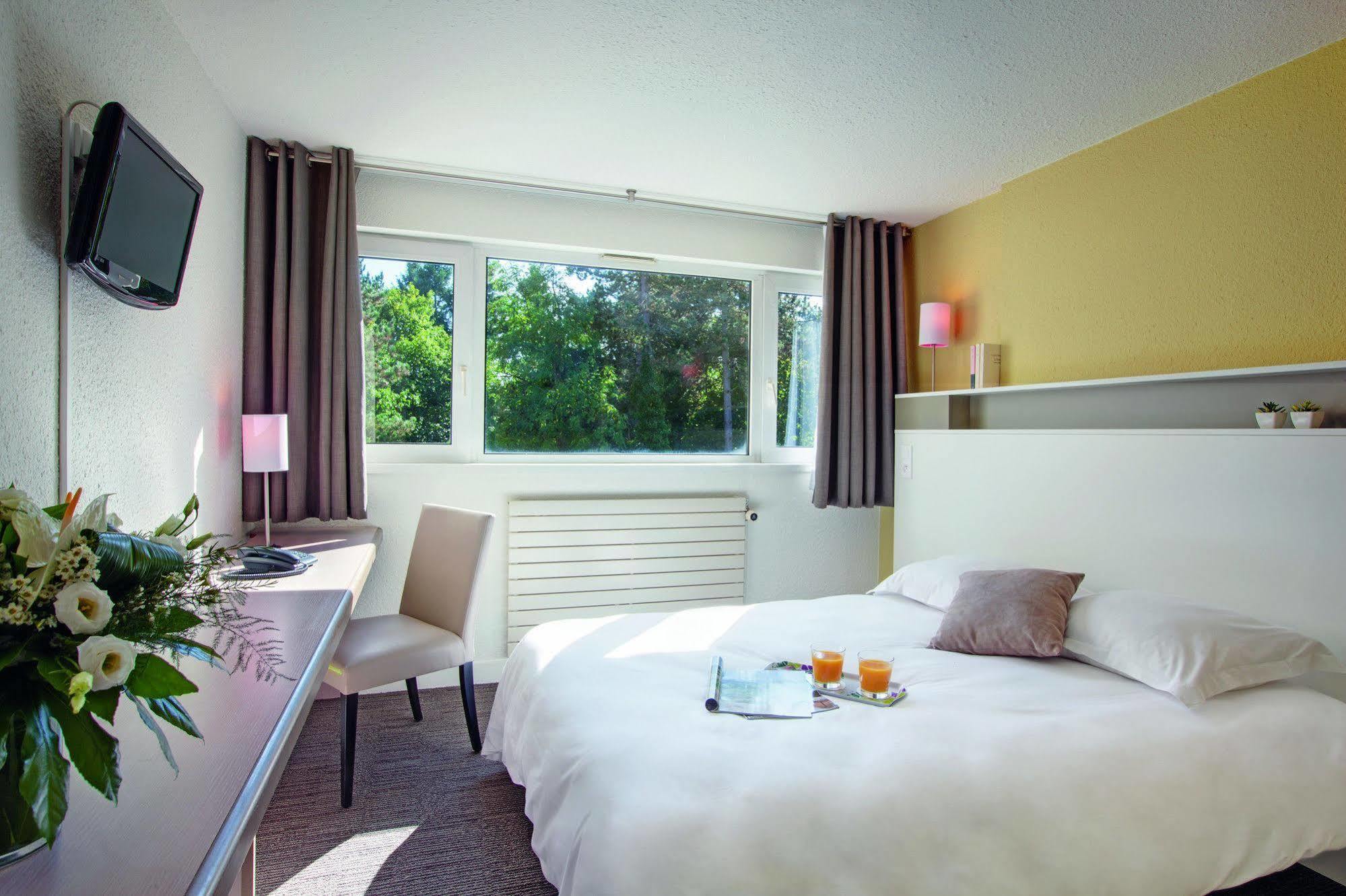 Hotel Belambra Le Normont ดูร์ดอง ภายนอก รูปภาพ